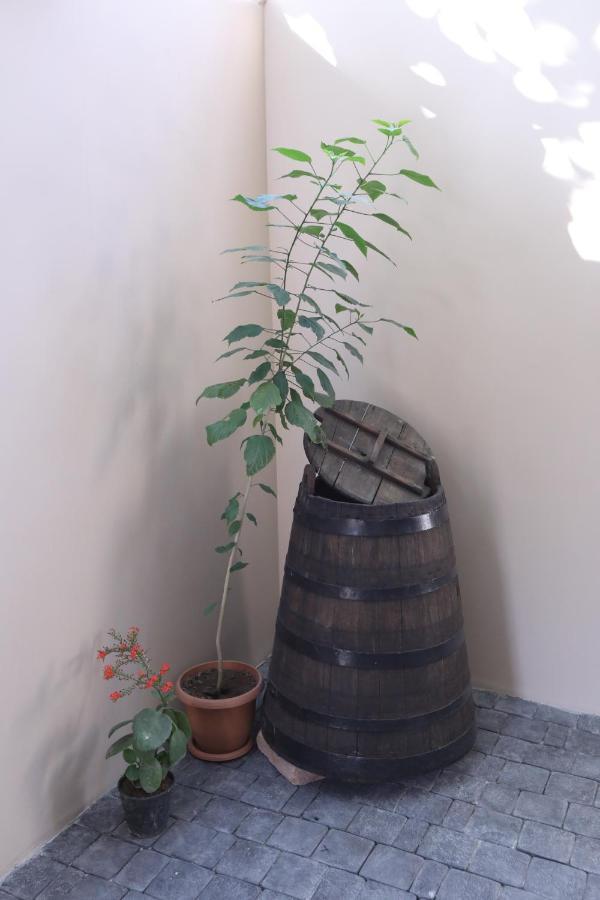 Hotelise I Bells-Of-Ireland Apartment Erevan Esterno foto